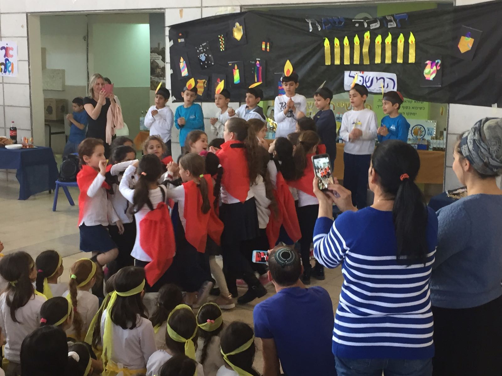 מסיבת חנוכה 